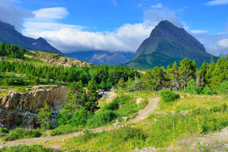 alpine scenery of the Glacier National Park